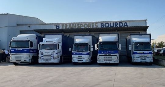 Transport de lots et équipements : camion-en-ligne